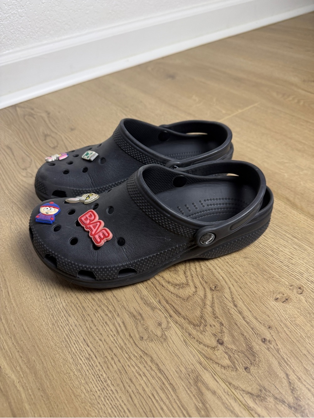 Black Women’s Clog Shoes with Charms